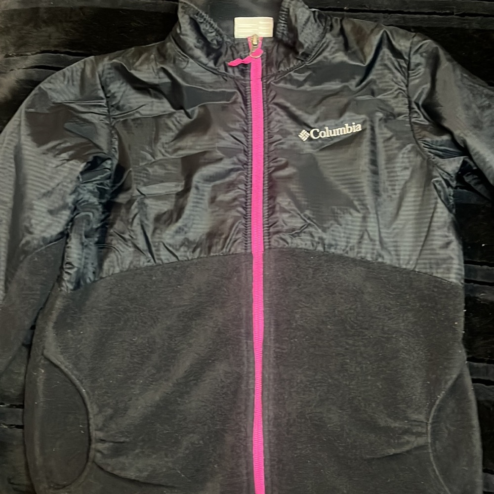 Kid’s Columbia fleece jacket 🆒